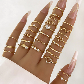 Conjunto de 28 peças de Anel Geométrico de Onda de Desenho Geométrico do Coração de Rhinestone Fashionable